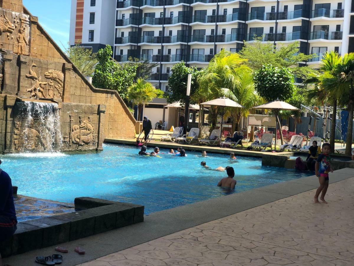 Swiss Garden Residence Pool Sea View Beach Resort Luxury Apartment & Family Suite Kuantan Eksteriør billede